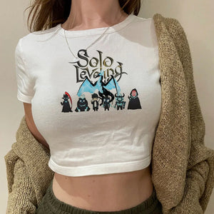La garde-robe Solo Leveling au féminin : crop tops, t-shirts et plus