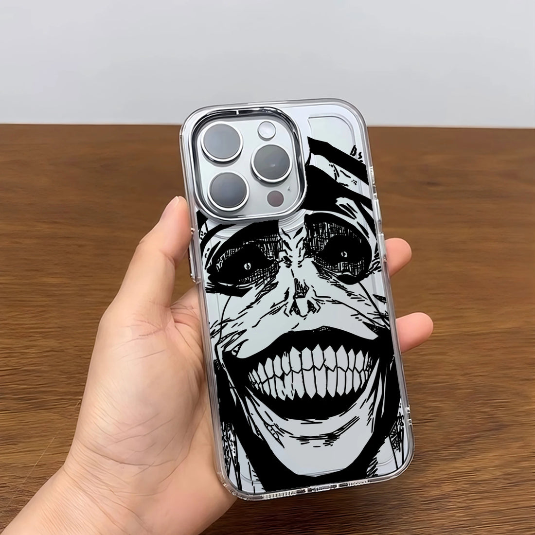 Coque iPhone Solo Leveling Sourrire